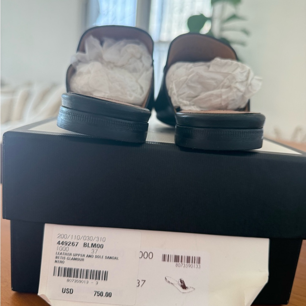 Gucci Black Floral Loafers with Box - Picture 4 of 8